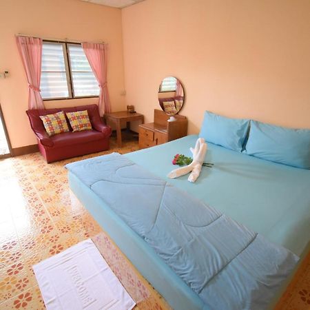 Mukda Guesthouse Трат Экстерьер фото