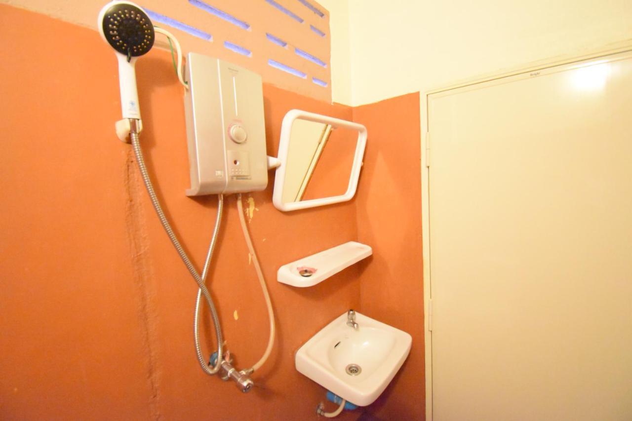 Mukda Guesthouse Трат Экстерьер фото