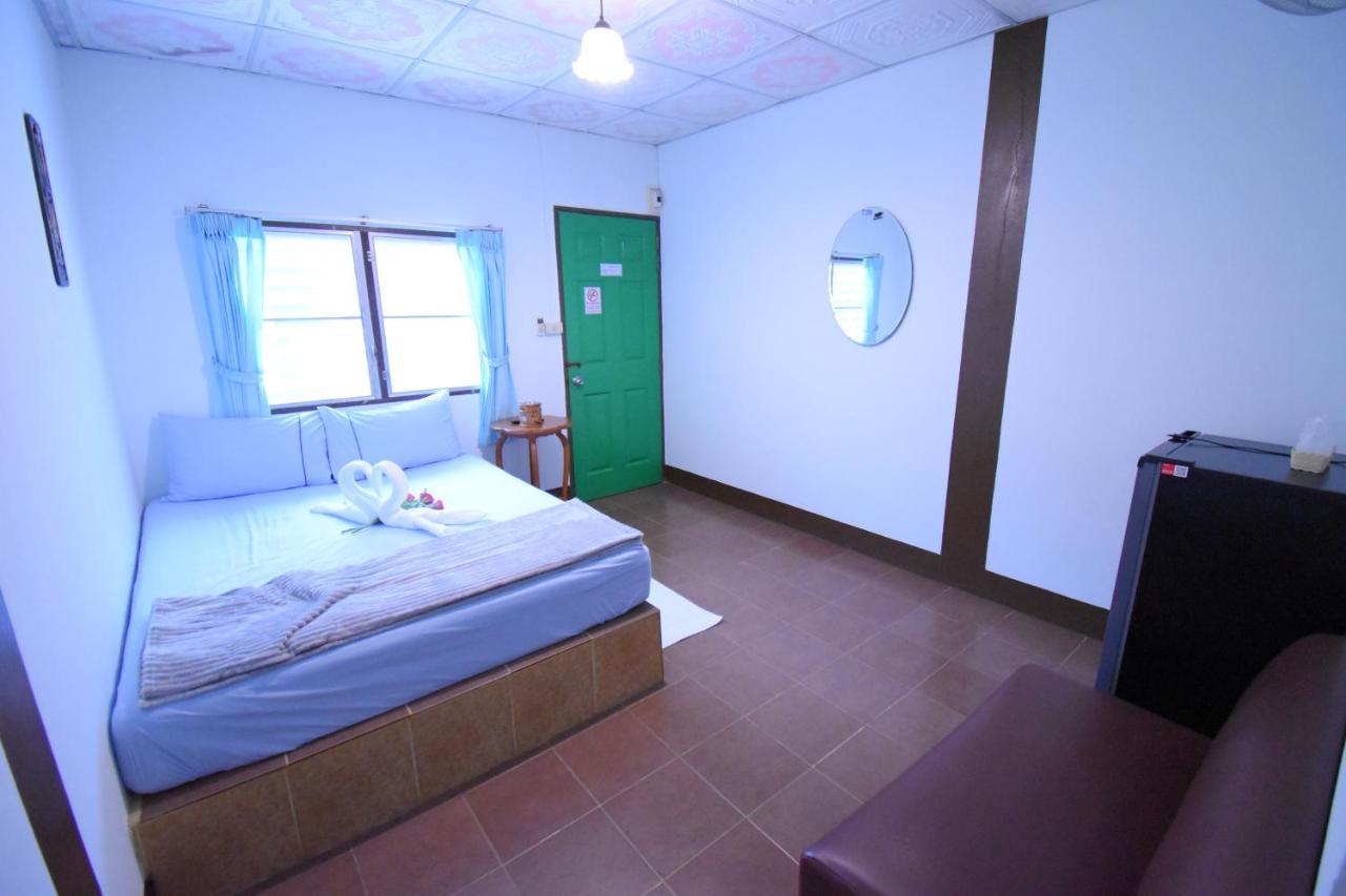 Mukda Guesthouse Трат Экстерьер фото